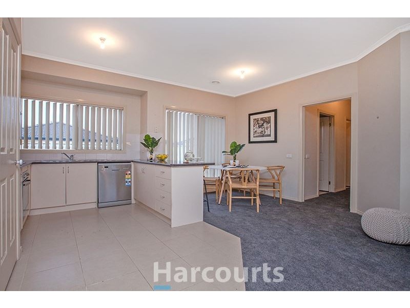 14 Wonboyn Close, Pakenham VIC 3810