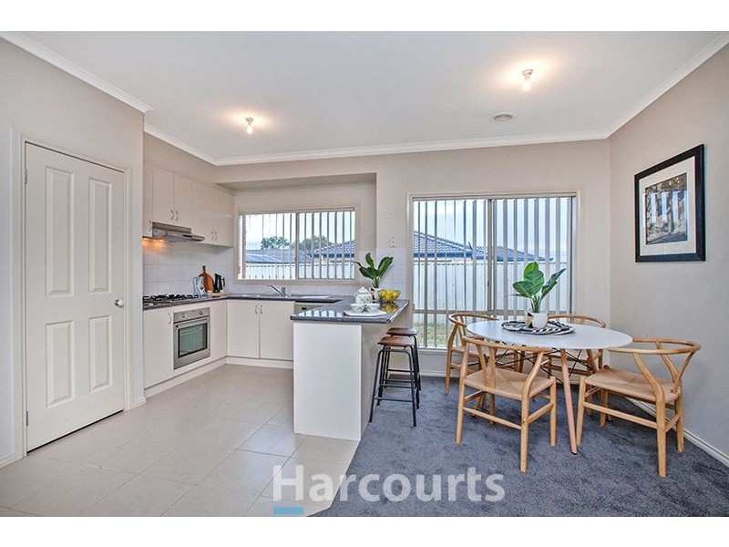 14 Wonboyn Close, Pakenham VIC 3810