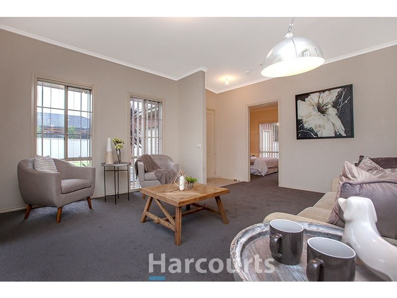 14 Wonboyn Close, Pakenham VIC 3810