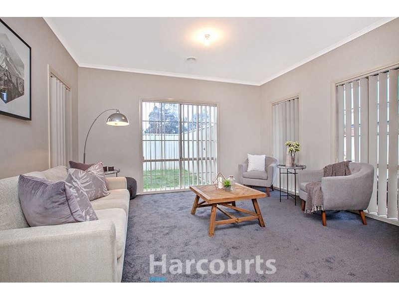 14 Wonboyn Close, Pakenham VIC 3810