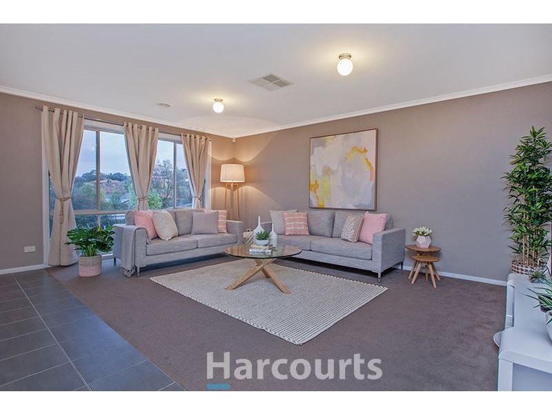 37 Meaby Drive, Pakenham VIC 3810