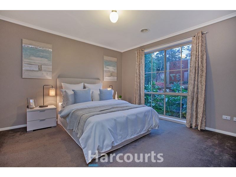 37 Meaby Drive, Pakenham VIC 3810
