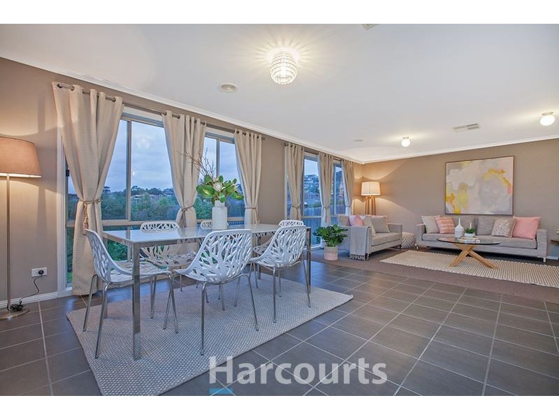 37 Meaby Drive, Pakenham VIC 3810