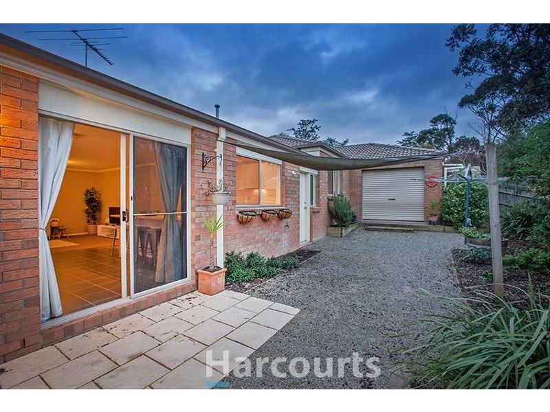 37 Meaby Drive, Pakenham VIC 3810