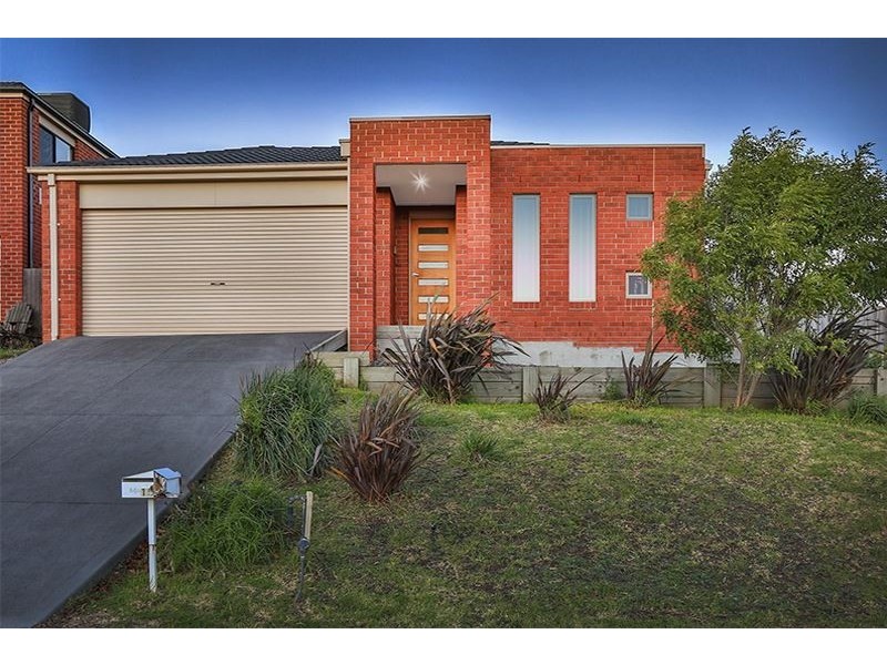 15 Yellow Gum Drive, Pakenham VIC 3810