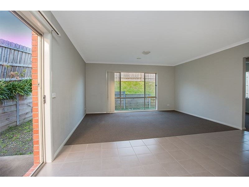 15 Yellow Gum Drive, Pakenham VIC 3810