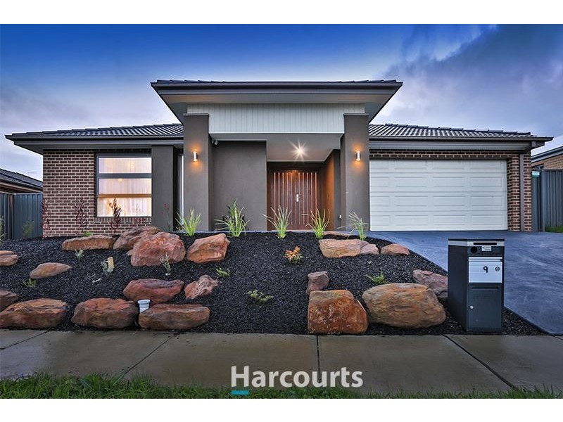9 Tahoe Circuit, Pakenham VIC 3810