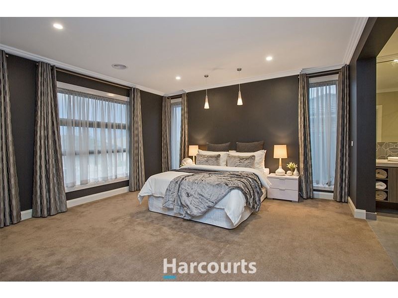 9 Tahoe Circuit, Pakenham VIC 3810