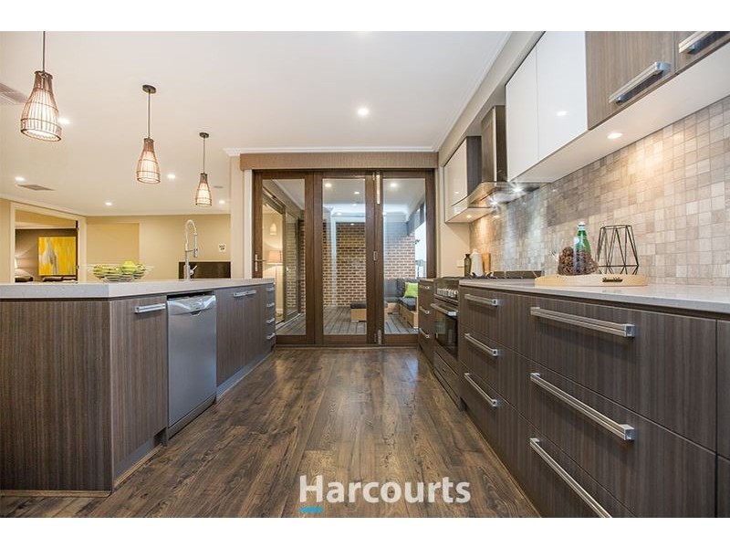 9 Tahoe Circuit, Pakenham VIC 3810