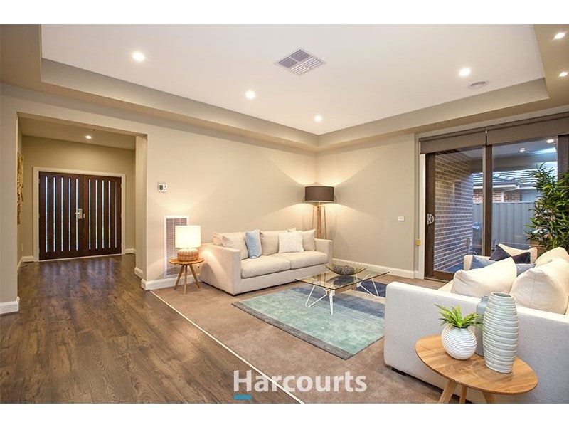 9 Tahoe Circuit, Pakenham VIC 3810