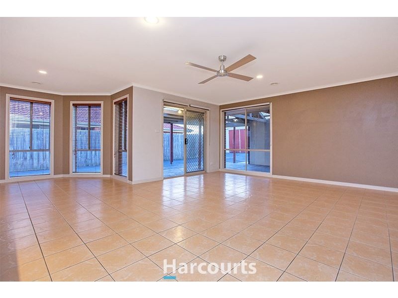 11 Justin Place, Pakenham VIC 3810