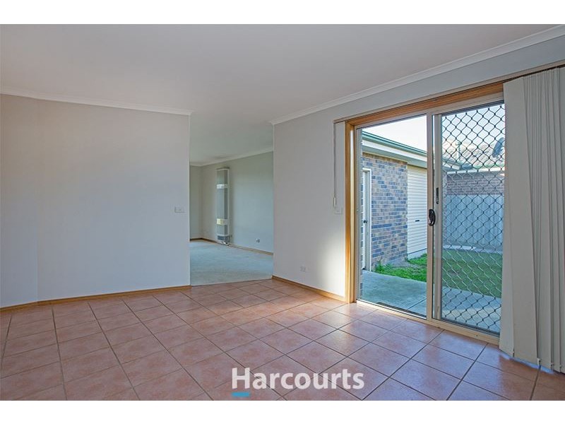 10 Rossi Close, Pakenham VIC 3810