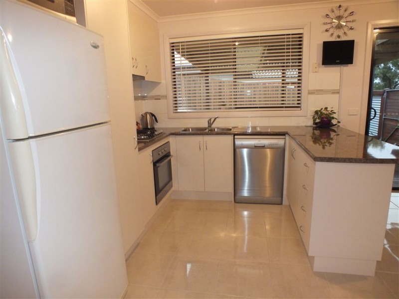 23 Ayesha Rise, Pakenham VIC 3810