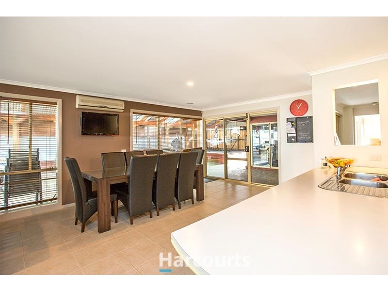 7 Overland Rise, Pakenham VIC 3810