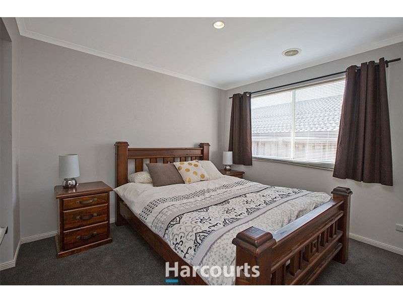 7 Overland Rise, Pakenham VIC 3810