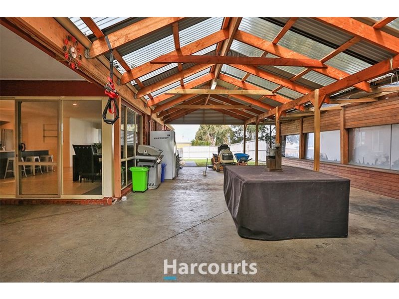 7 Overland Rise, Pakenham VIC 3810