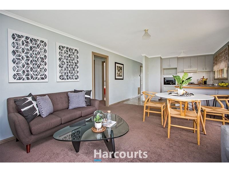 34 Thomas Place, Pakenham VIC 3810
