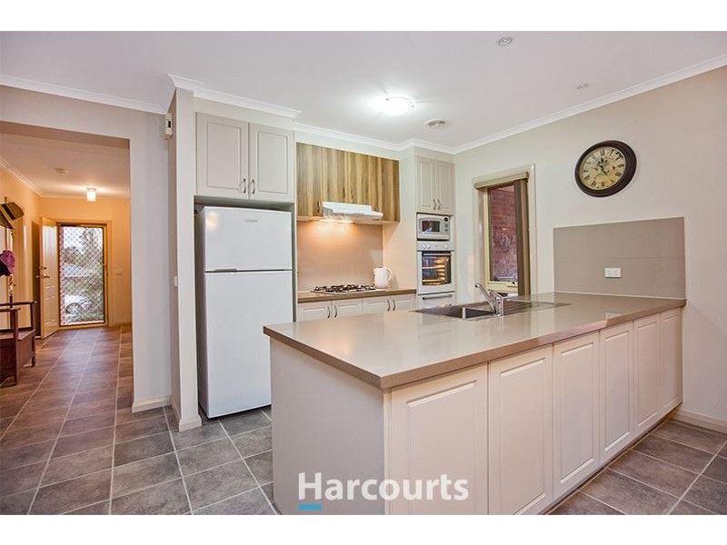 37 Ebony Drive, Pakenham VIC 3810