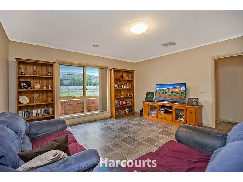 37 Ebony Drive, Pakenham VIC 3810