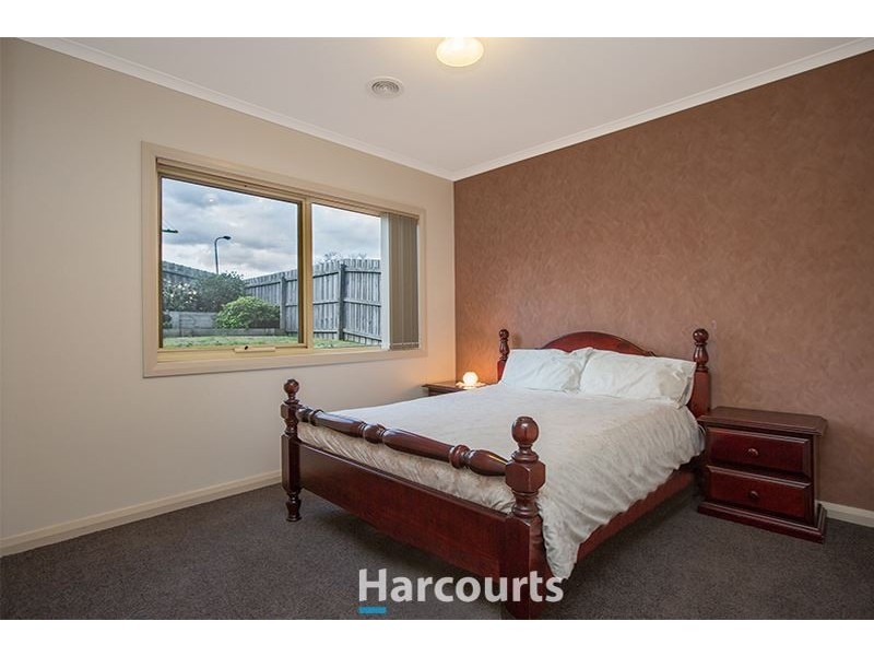 37 Ebony Drive, Pakenham VIC 3810