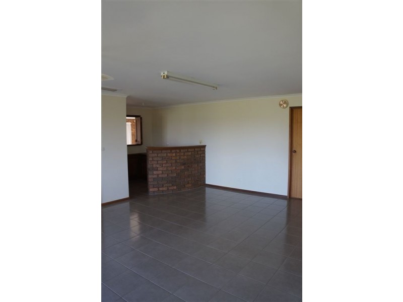 215 McCraws  Road, Nar Nar Goon VIC 3812