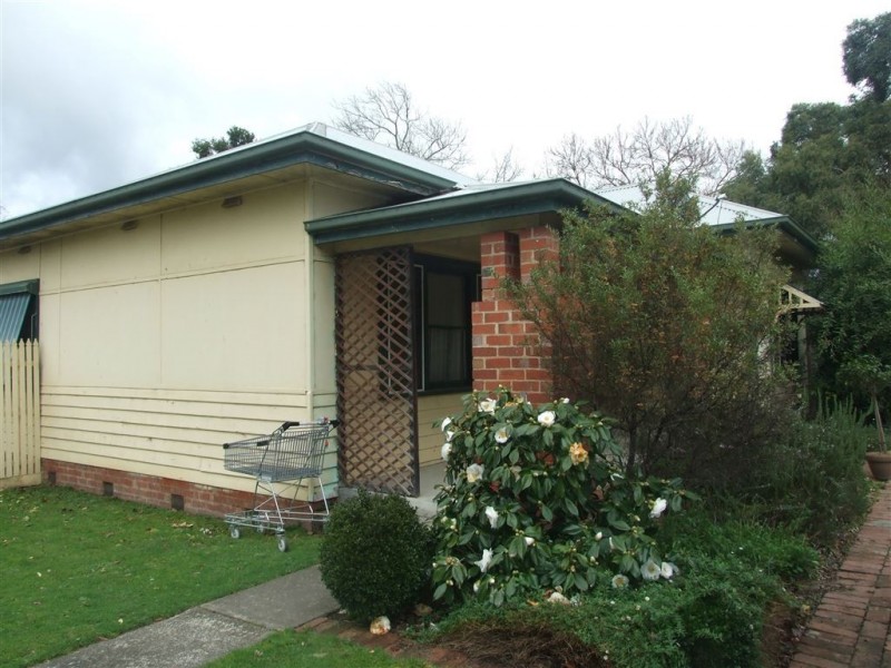 59 Princes Highway, Pakenham VIC 3810