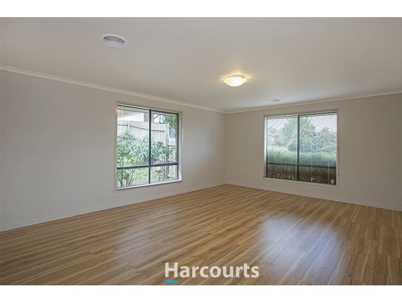 63 Eagle Drive, Pakenham VIC 3810