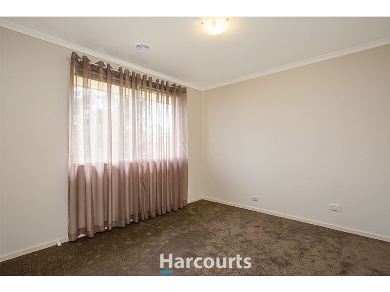 63 Eagle Drive, Pakenham VIC 3810