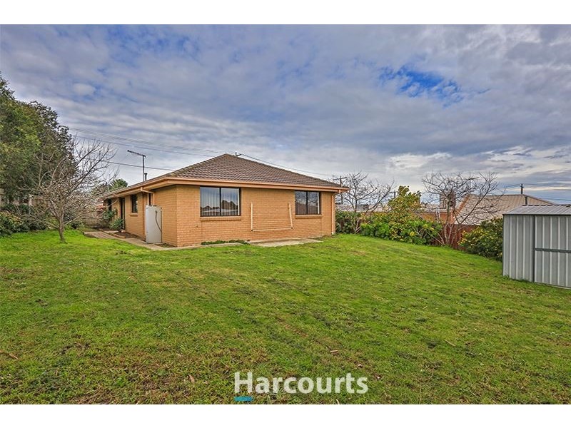 63 Eagle Drive, Pakenham VIC 3810