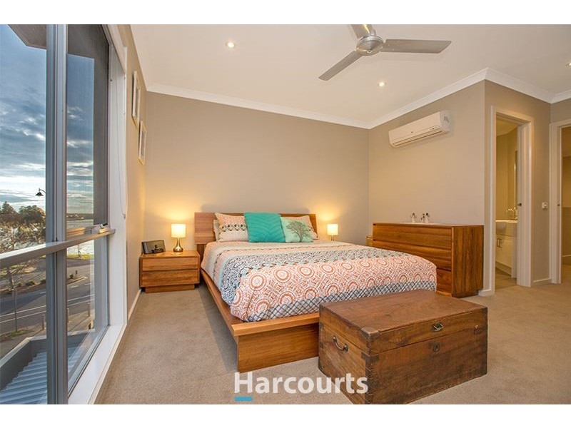 8/13 Harlesden Circuit, Pakenham VIC 3810