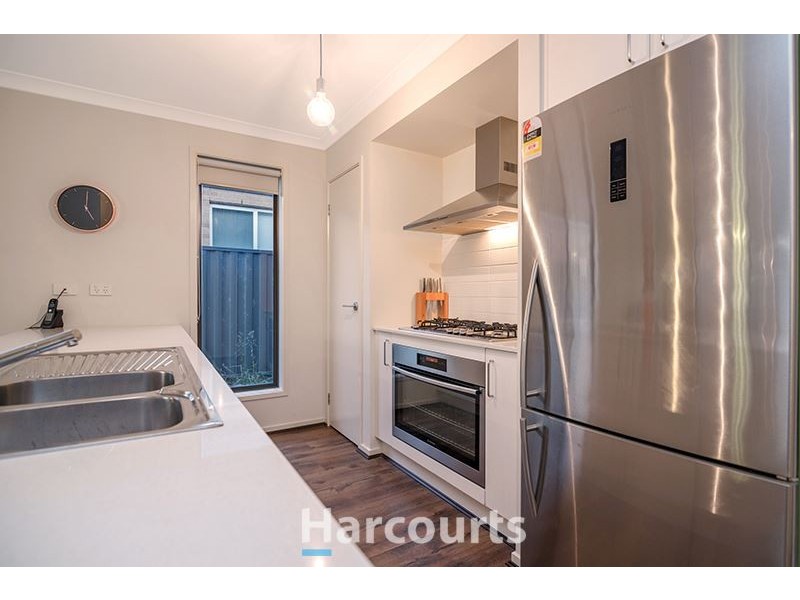 30 Constance Way, Pakenham VIC 3810