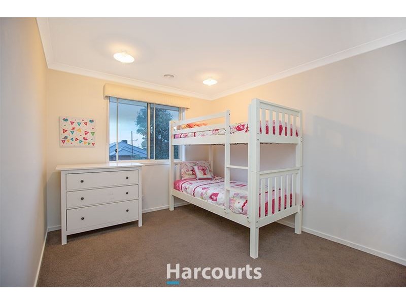 16 Bluestone Street, Pakenham VIC 3810