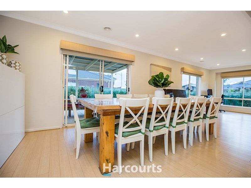 16 Bluestone Street, Pakenham VIC 3810