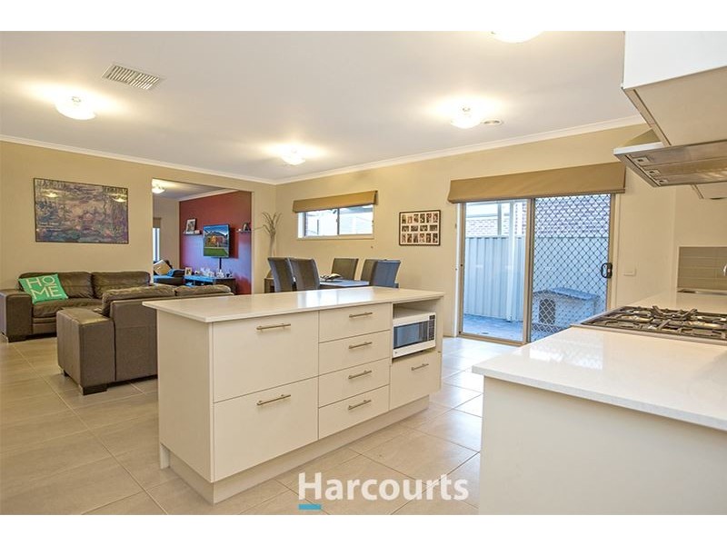 10 Audley Street, Pakenham VIC 3810