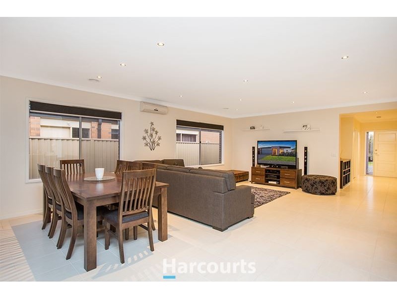 34 Salvia Avenue, Pakenham VIC 3810