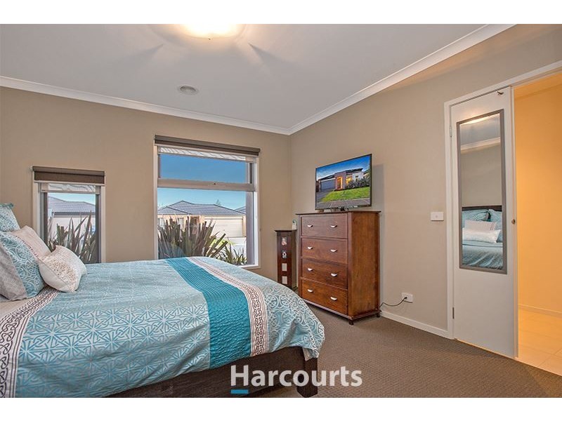 34 Salvia Avenue, Pakenham VIC 3810