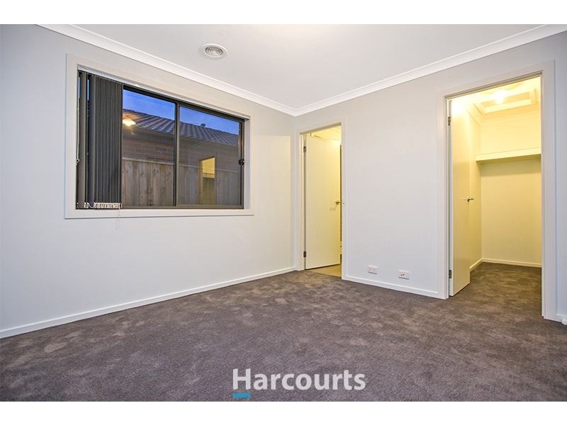 18 Glen Vista Road, Pakenham VIC 3810