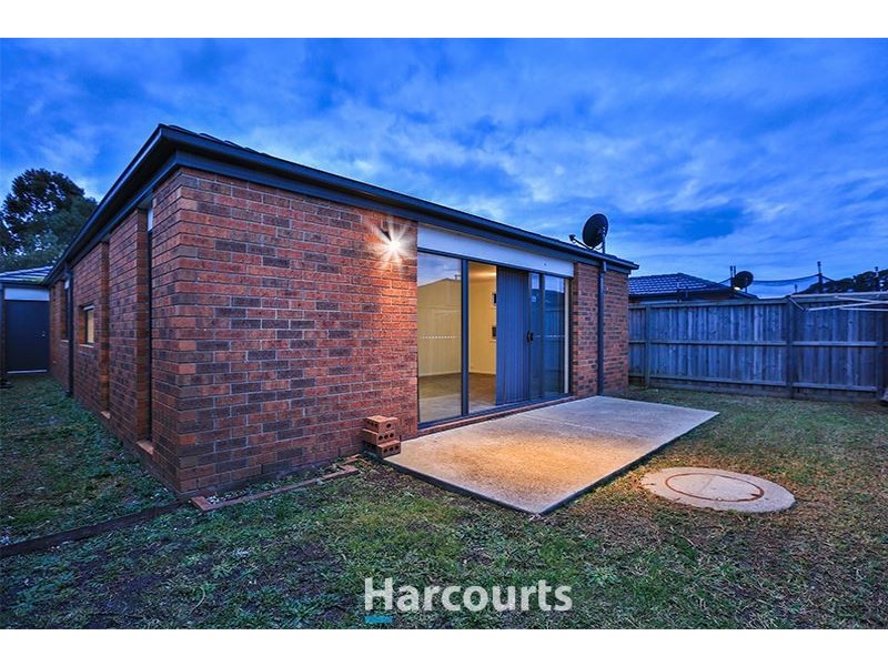 18 Glen Vista Road, Pakenham VIC 3810