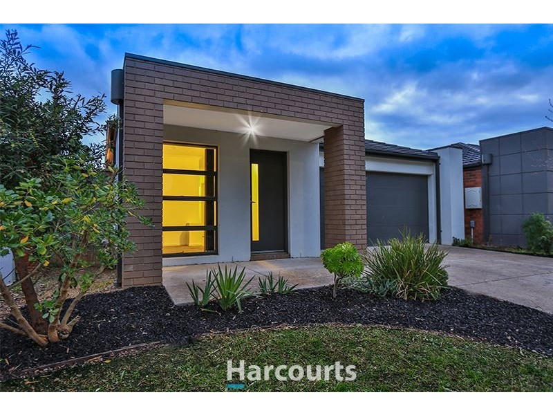 18 Glen Vista Road, Pakenham VIC 3810