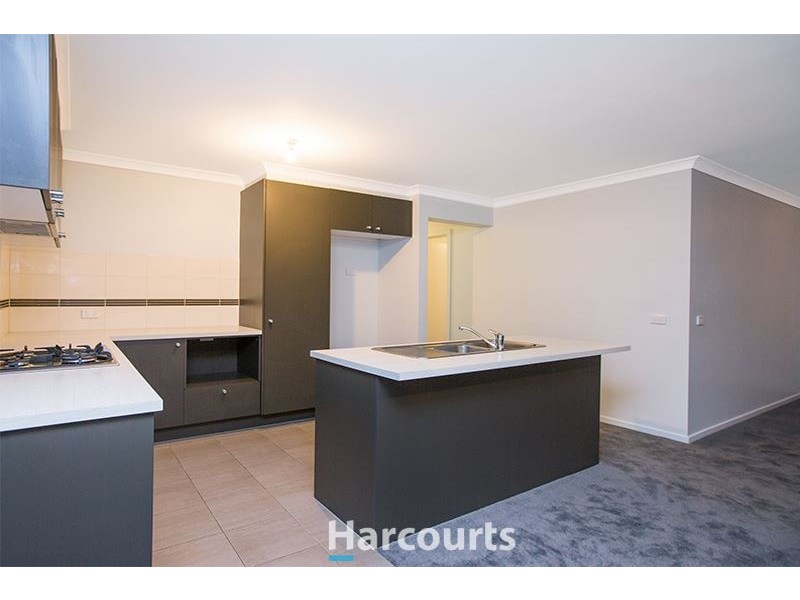 18 Glen Vista Road, Pakenham VIC 3810