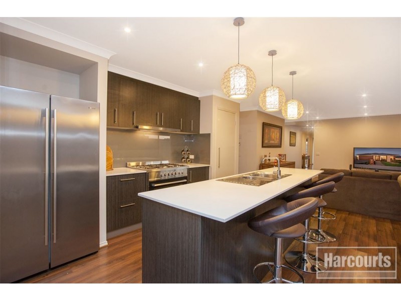 4 Muscari Drive, Pakenham VIC 3810