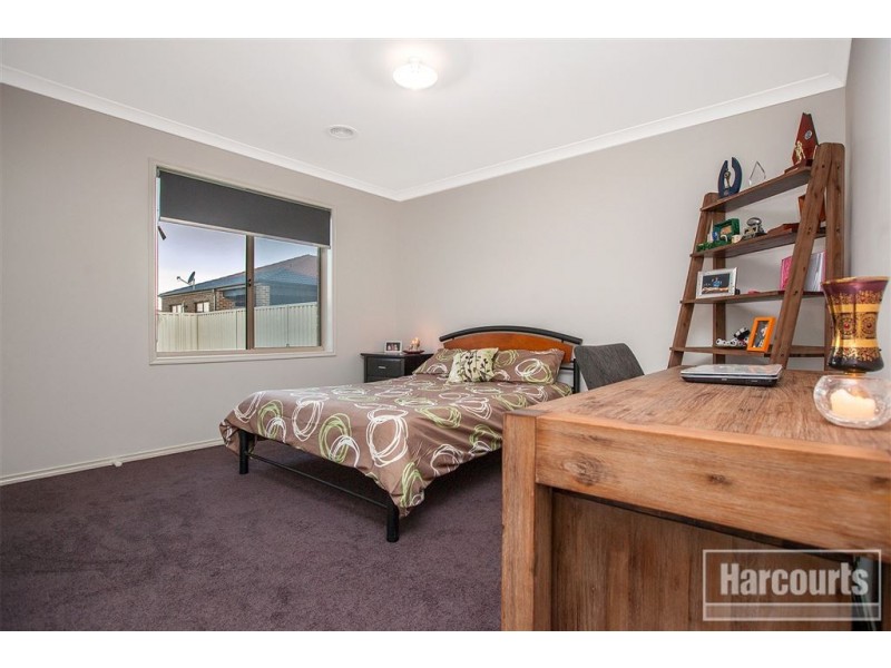 4 Muscari Drive, Pakenham VIC 3810