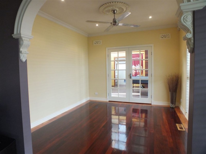 18 Highland Drive, Pakenham VIC 3810