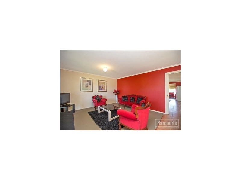 5 Freeman Drive, Pakenham VIC 3810