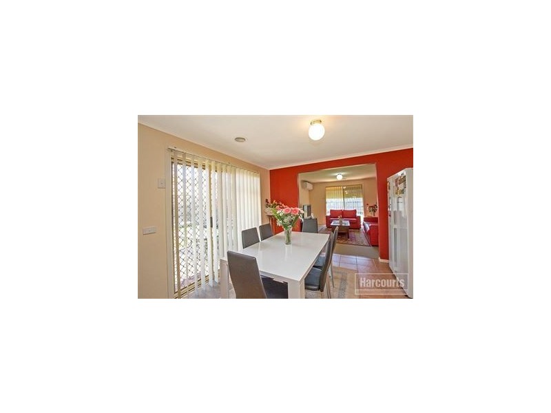 5 Freeman Drive, Pakenham VIC 3810