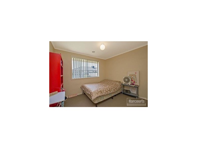 5 Freeman Drive, Pakenham VIC 3810