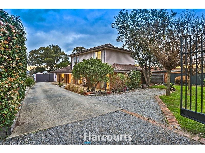 21 Eagle Drive, Pakenham VIC 3810