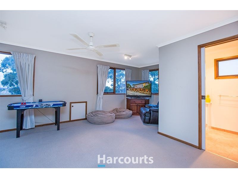 21 Eagle Drive, Pakenham VIC 3810