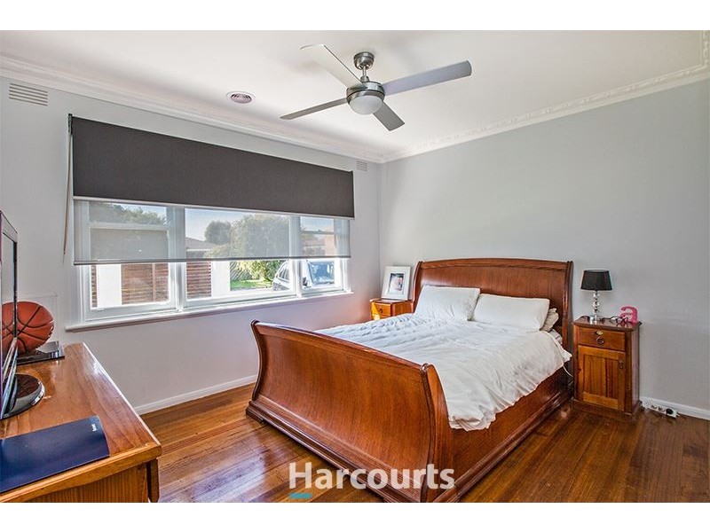 24 Henty Street, Pakenham VIC 3810