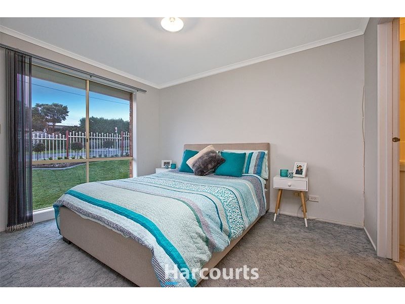 60 Eagle Drive, Pakenham VIC 3810